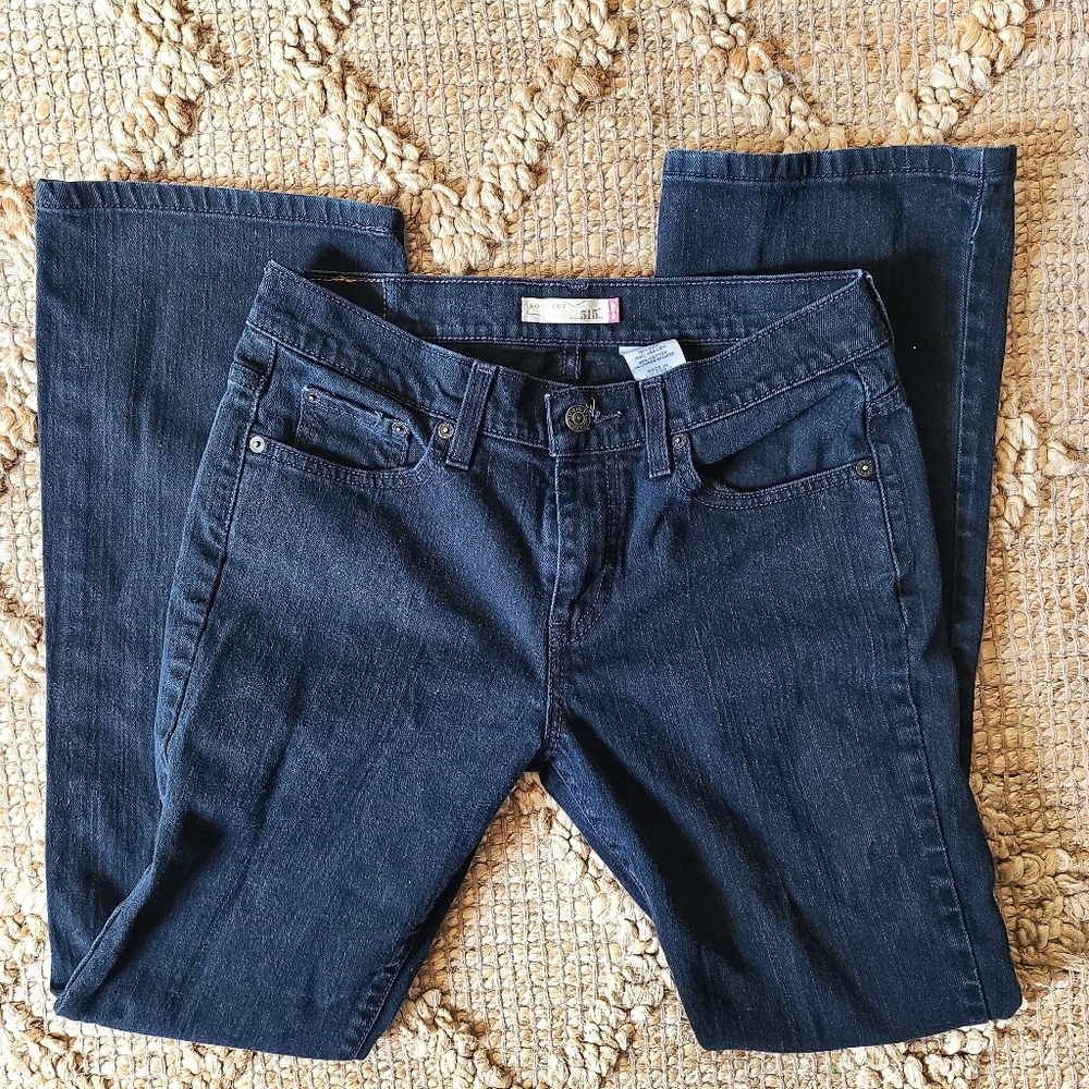 Levis bootcut jeans size 6- G